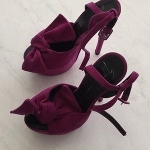 Giuseppe Zanotti Pink bow tie sandals